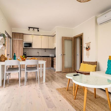 Sunny Brand New 2-Bedroom Apt - 500M From Praia Da Rocha With Ac And Pool! Portimao Ngoại thất bức ảnh