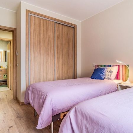 Sunny Brand New 2-Bedroom Apt - 500M From Praia Da Rocha With Ac And Pool! Portimao Ngoại thất bức ảnh
