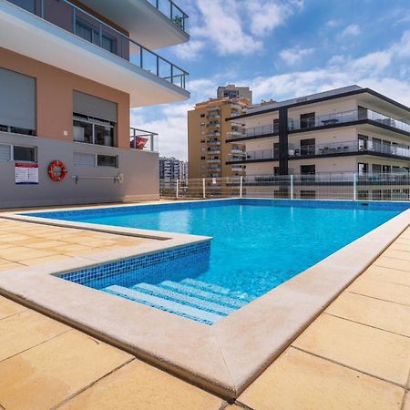 Sunny Brand New 2-Bedroom Apt - 500M From Praia Da Rocha With Ac And Pool! Portimao Ngoại thất bức ảnh
