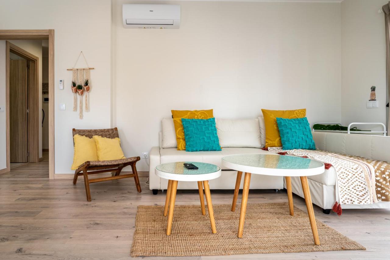 Sunny Brand New 2-Bedroom Apt - 500M From Praia Da Rocha With Ac And Pool! Portimao Ngoại thất bức ảnh