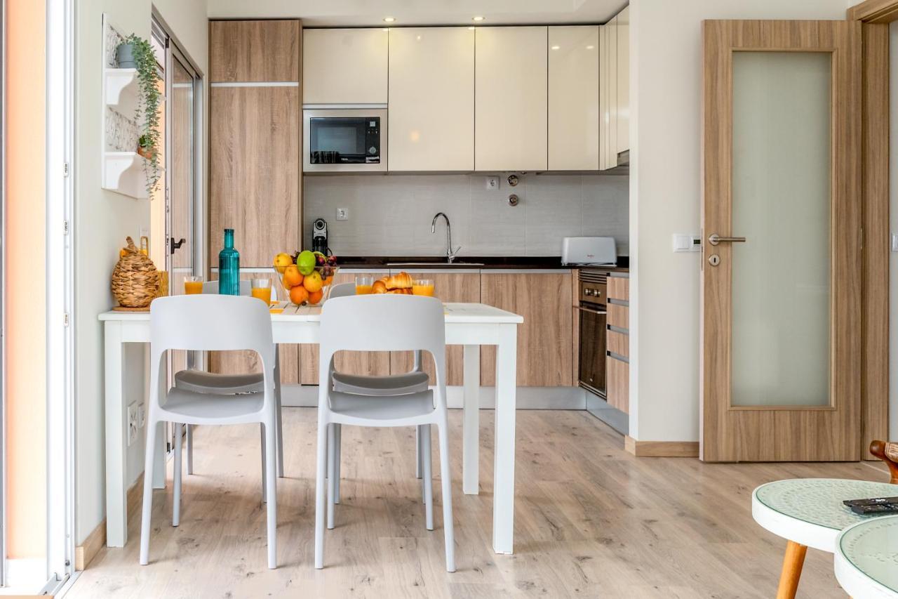Sunny Brand New 2-Bedroom Apt - 500M From Praia Da Rocha With Ac And Pool! Portimao Ngoại thất bức ảnh