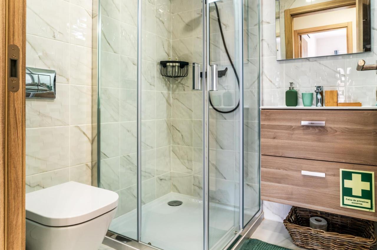 Sunny Brand New 2-Bedroom Apt - 500M From Praia Da Rocha With Ac And Pool! Portimao Ngoại thất bức ảnh