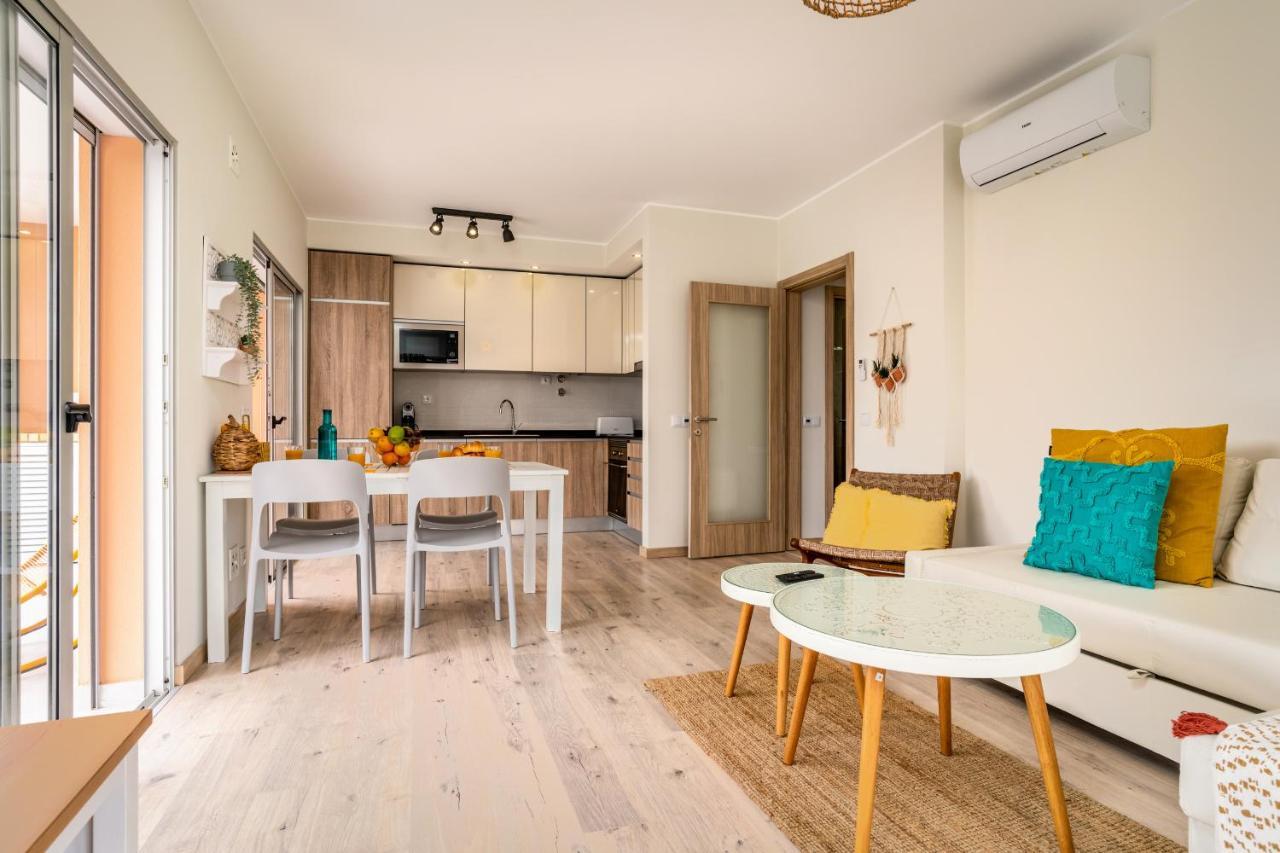 Sunny Brand New 2-Bedroom Apt - 500M From Praia Da Rocha With Ac And Pool! Portimao Ngoại thất bức ảnh